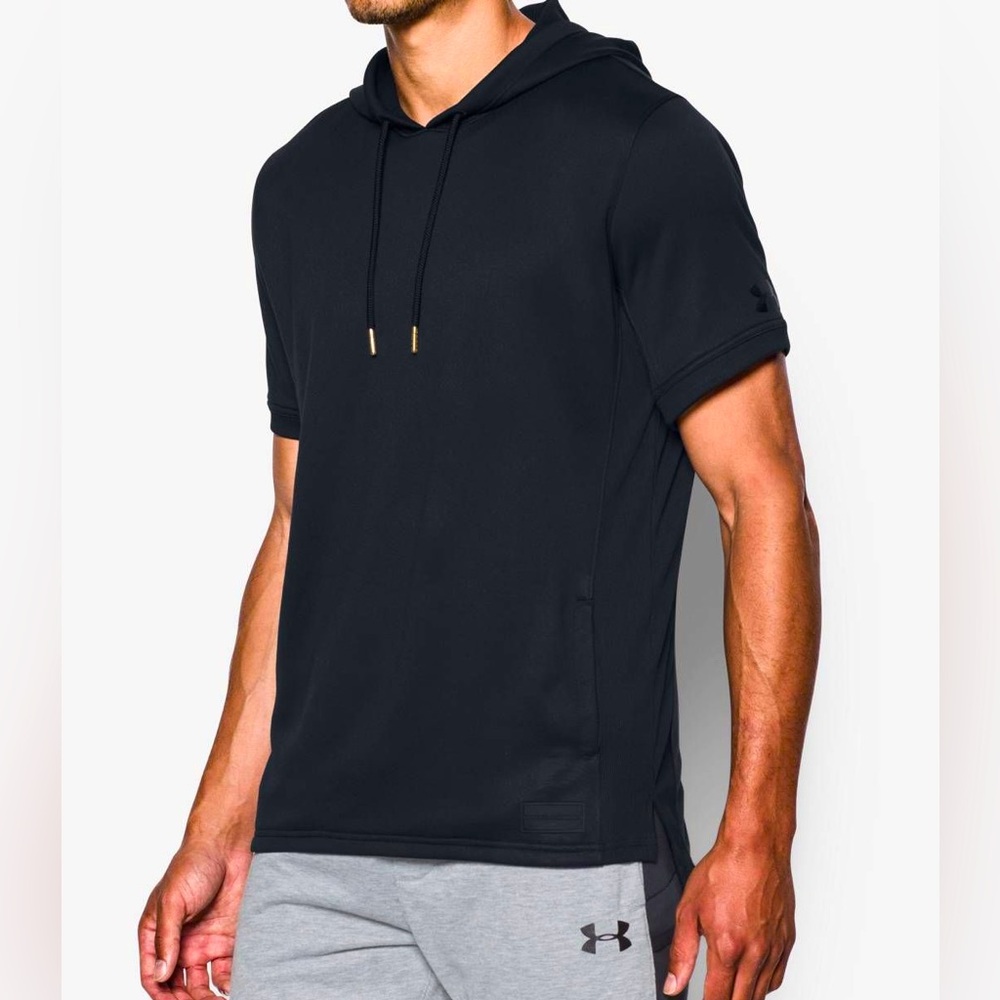 Under Armour Men’s Short Sleeve Hoodie Small Black Terry Knit
